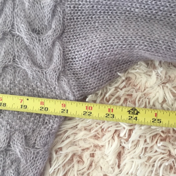 🦄VTG lavender mohair cottage core sweater - Picture 8 of 9